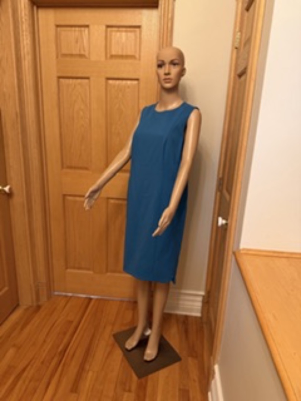 AKRIS PUNTO size 12 teal blue sleeveless dress